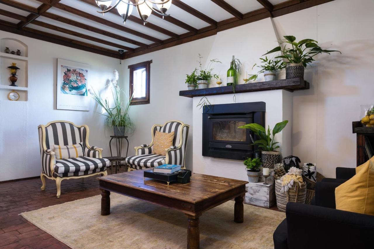 The Table Guest House Greta Exterior photo